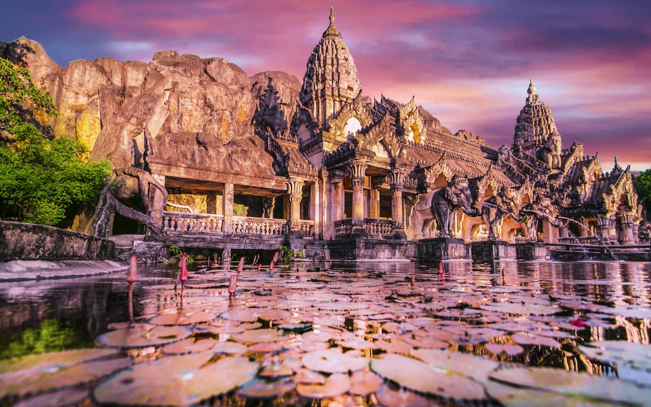 บรรยากาศภายในภูเก็ตแฟนตาซี